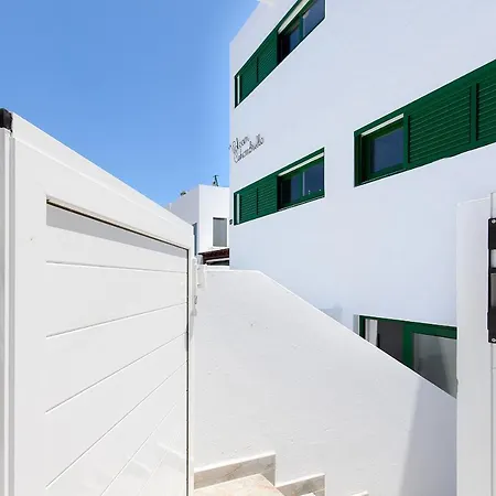 Appartement Purple Volcano Apartment, Free Access To The Fariones Sports Center *